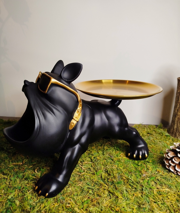 Plateau décoratif chien noir et doré avec lunettes – vide-poches design