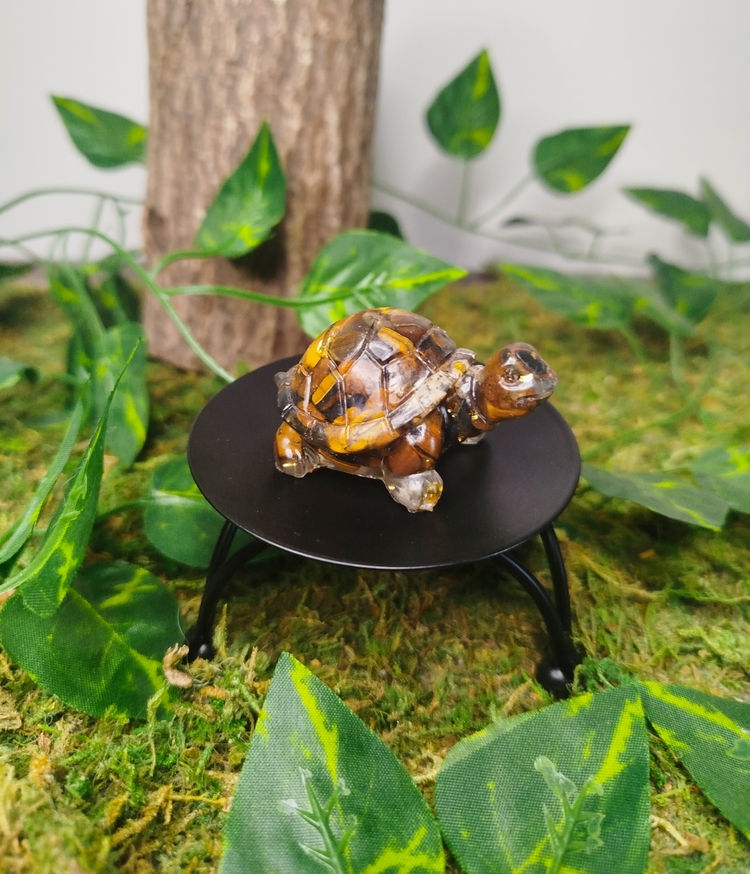 Tortue en œil de tigre naturel – décoration et lithothérapie