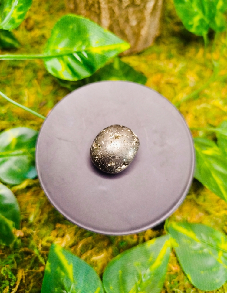 Pierre roulée pierre naturelle pyrite