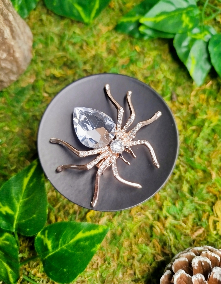 Broche araignée strass rose gold