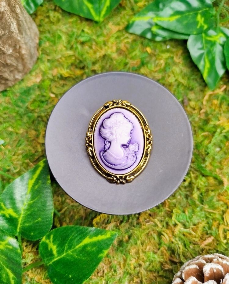 broche camée violine